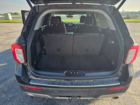 Used 2021 Ford Explorer Limited w/ Equipment Group 301A AWD/4WD image 27