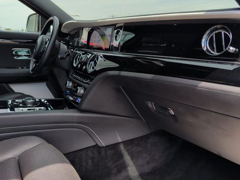 Used 2021 Rolls-Royce Ghost AWD/4WD image 40