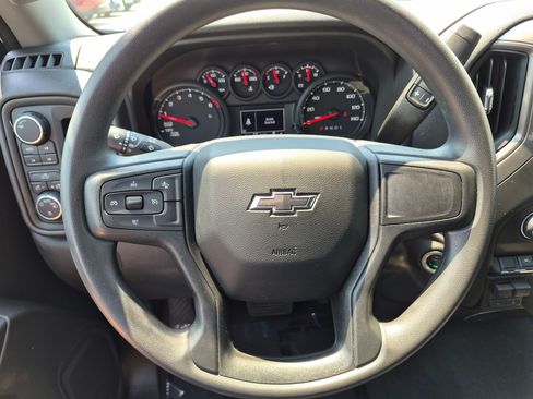 Used 2025 Chevrolet Silverado 1500 Custom Trail Boss AWD/4WD image 14