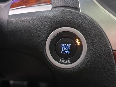 Used 2013 Chrysler 300 AWD w/ Driver Convenience Group image 24