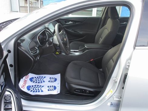 Used 2021 Chevrolet Malibu LT image 19