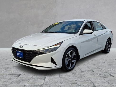 Certified 2023 Hyundai Elantra SEL w/ Convenience Package image 6