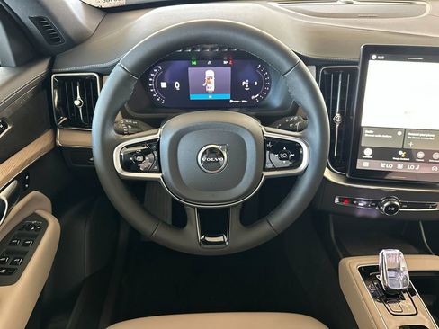 New 2026 Volvo XC90 B6 Plus w/ Protection Package Premier image 13