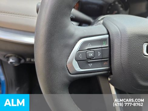 Used 2025 Jeep Compass Limited AWD/4WD image 12