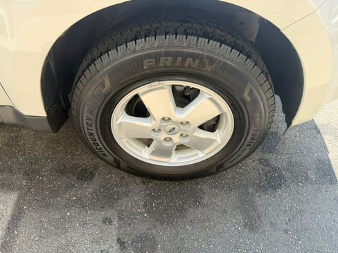 Used 2012 Ford Escape XLT AWD/4WD image 11