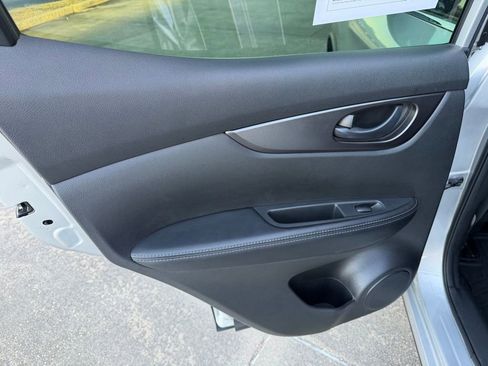 Used 2018 Nissan Rogue Sport S w/ S Appearance Package image 15