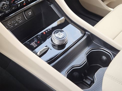 New 2025 Jeep Grand Cherokee L Limited w/ Trailer Tow Package image 21