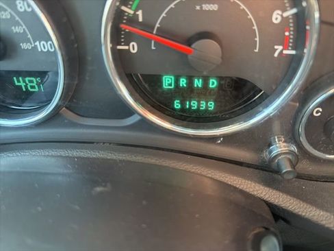 Used 2012 Jeep Wrangler Unlimited Sahara image 40