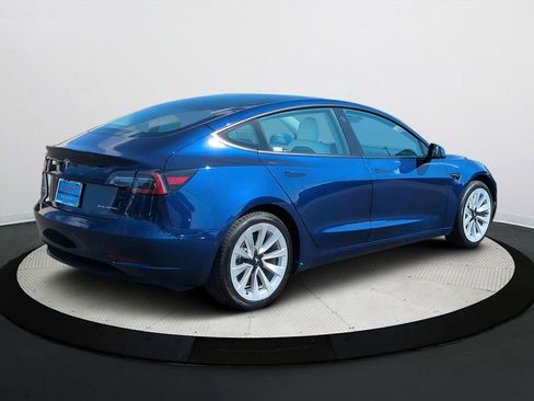 Used 2022 Tesla Model 3 Long Range image 4