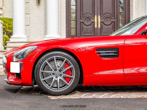 Used 2016 Mercedes-Benz AMG GT S image 4