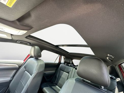 Used 2021 Volkswagen Atlas Cross Sport SE w/ Panoramic Sunroof Package AWD/4WD image 18