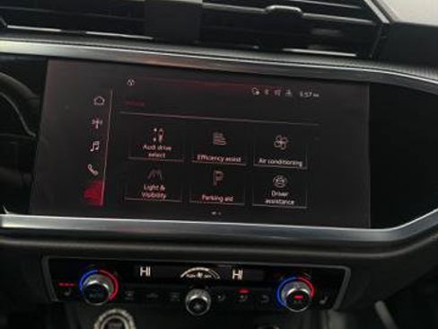 Used 2022 Audi Q3 2.0T Premium w/ Convenience Package image 15