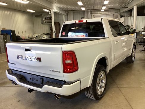 New 2026 RAM 1500 4x4 Crew Cab image 8