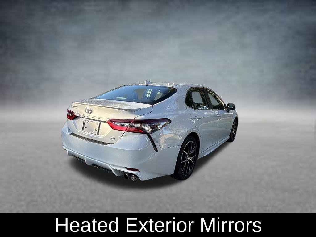 Used 2024 Toyota Camry SE w/ Cold Weather Package FWD image 7