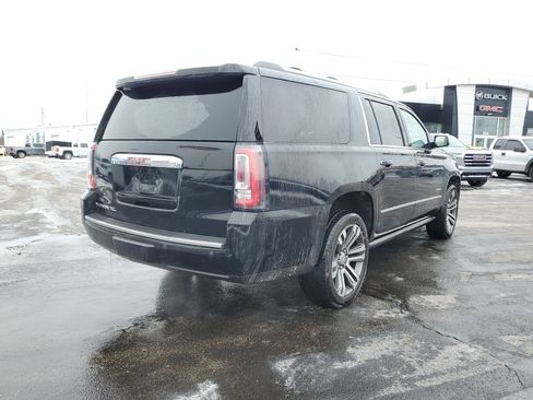 Used 2019 GMC Yukon XL Denali w/ Denali Ultimate Package image 4