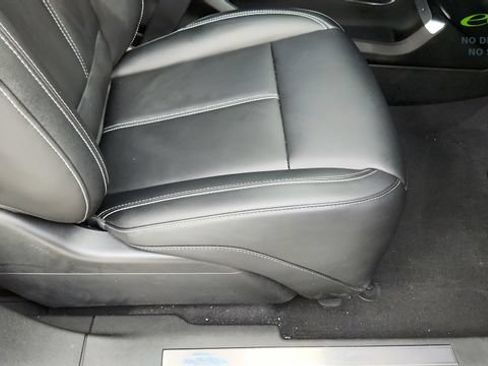 Used 2024 Cadillac Lyriq Tech RWD image 39