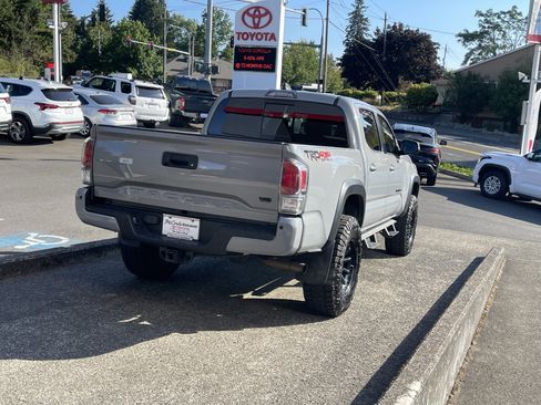 Certified 2021 Toyota Tacoma TRD Off-Road w/ Technology Package AWD/4WD image 6