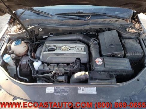 Used 2011 Volkswagen CC Sport image 5