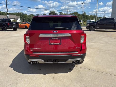 Used 2022 Ford Explorer Platinum w/ Equipment Group 601A image 4