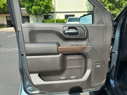 Used 2019 Chevrolet Silverado 1500 LT Trail Boss AWD/4WD image 21