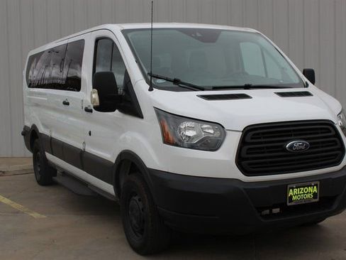 Used 2017 Ford Transit 350 XL image 4