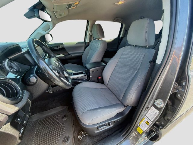Used 2021 Toyota Tacoma SR5 RWD image 20