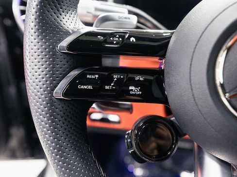 Used 2022 Mercedes-Benz SL 55 AMG 4MATIC image 12