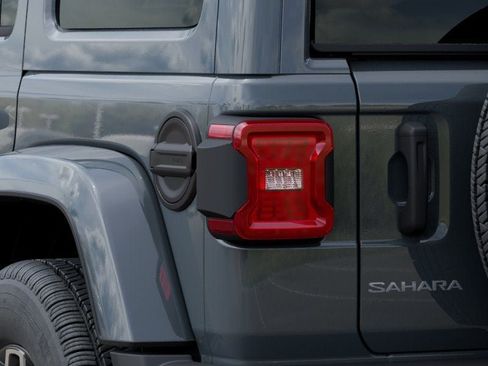 New 2026 Jeep Wrangler Unlimited Sahara w/ Safety Group AWD/4WD image 9