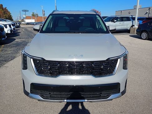 New 2026 Kia Sorento S image 3