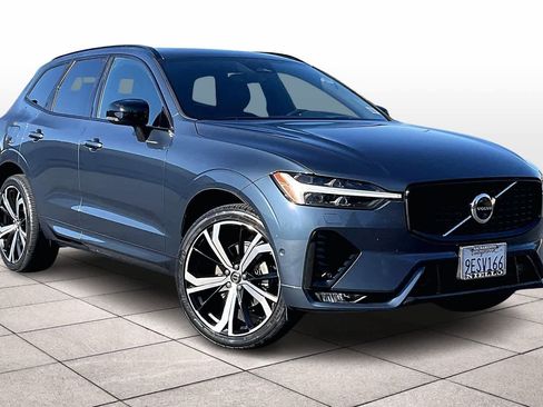 Used 2023 Volvo XC60 B5 Ultimate image 2