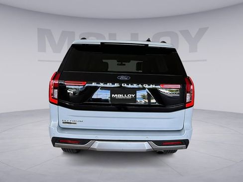 Certified 2025 Ford Expedition Platinum AWD/4WD image 4