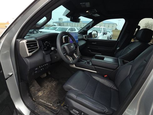 Used 2026 Toyota Sequoia Platinum image 10