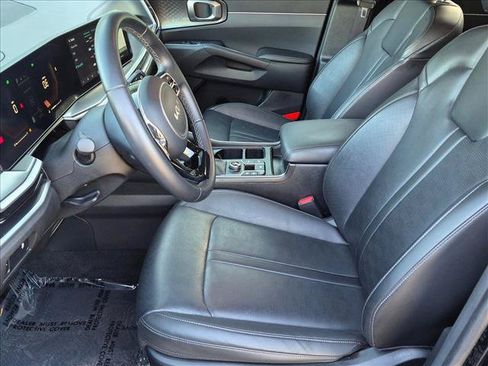 Used 2024 Kia Sorento S FWD image 16