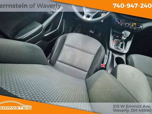 Used 2022 Kia Soul LX FWD image 13