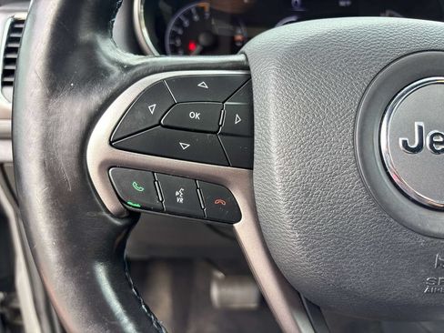 Certified 2020 Jeep Grand Cherokee Laredo AWD/4WD image 22