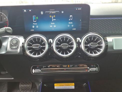 New 2026 Mercedes-Benz GLB 250 4MATIC image 22