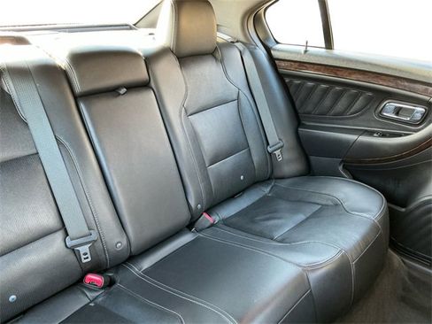 Used 2015 Ford Taurus Limited w/ Equipment Group 301A image 18