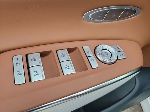 New 2026 Genesis GV70 2.5T Advanced w/ G1 Accessory Package image 27