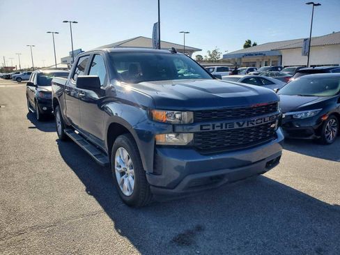 Certified 2021 Chevrolet Silverado 1500 Custom image 1