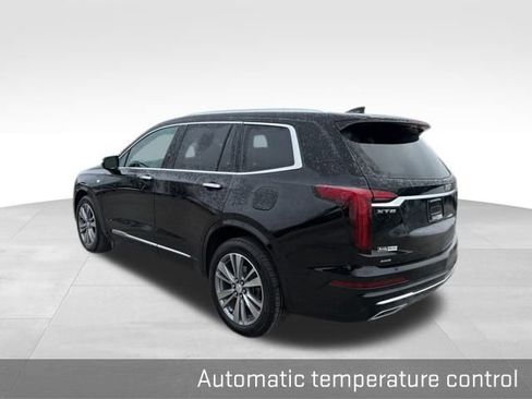 Used 2025 Cadillac XT6 Premium Luxury image 11