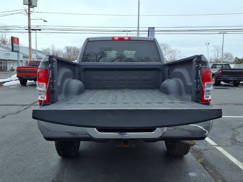 Certified 2022 RAM 2500 Big Horn w/ Level A Equipment Group image 11