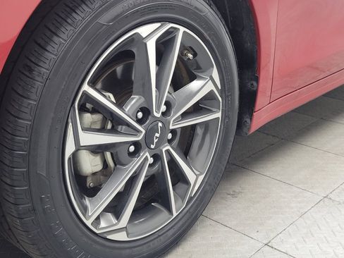 Used 2024 Kia Forte LXS FWD image 31