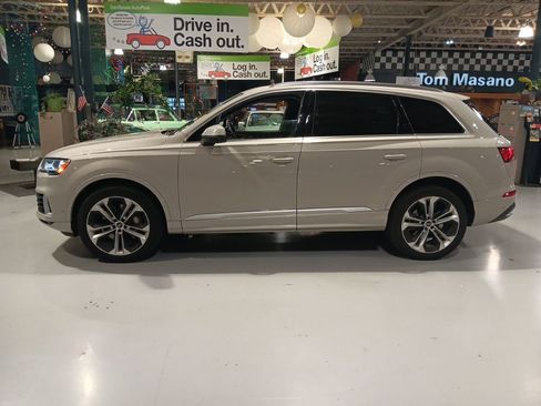 Used 2022 Audi Q7 3.0T Premium Plus AWD/4WD image 9