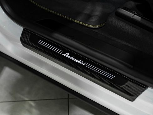 Used 2024 Lamborghini Urus Performante image 37