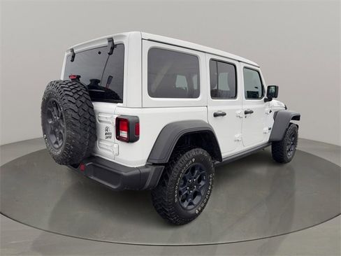 Used 2023 Jeep Wrangler Unlimited w/ Sun & Screen Package image 7