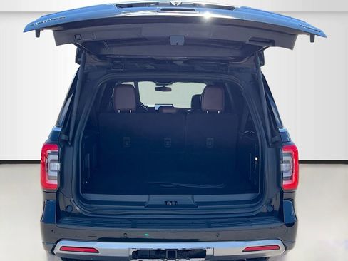 Used 2022 Ford Expedition Max Limited AWD/4WD image 28