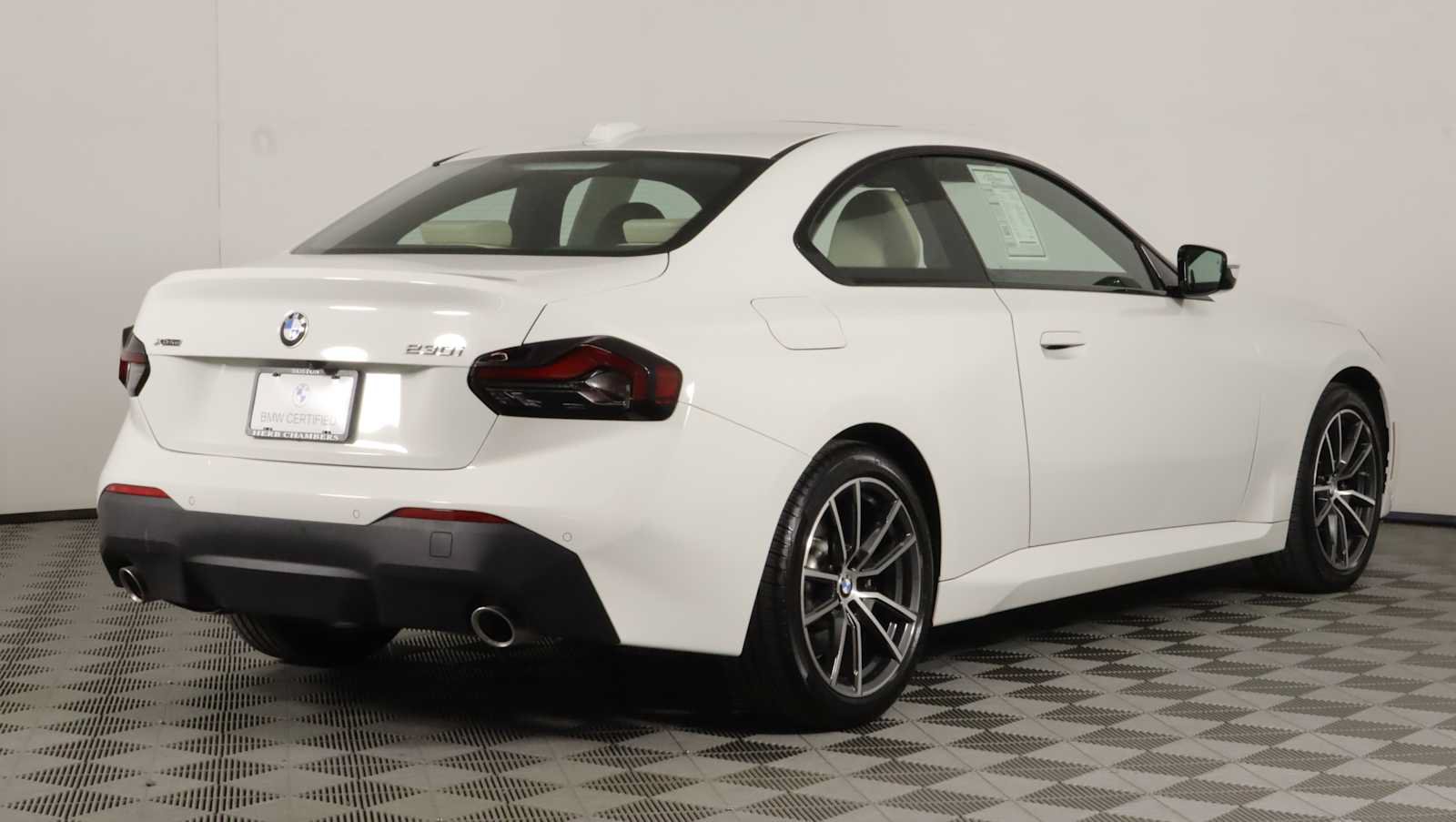 Used 2024 BMW 230i xDrive Coupe w/ Convenience Package AWD/4WD image 6