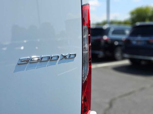 Used 2024 Mercedes-Benz Sprinter 3500 image 10