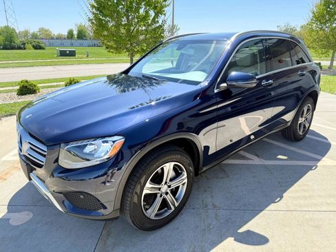 Used 2016 Mercedes-Benz GLC 300 4MATIC image 4