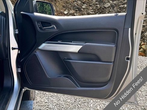Used 2018 Chevrolet Colorado LT w/ LT Convenience Package AWD/4WD image 21